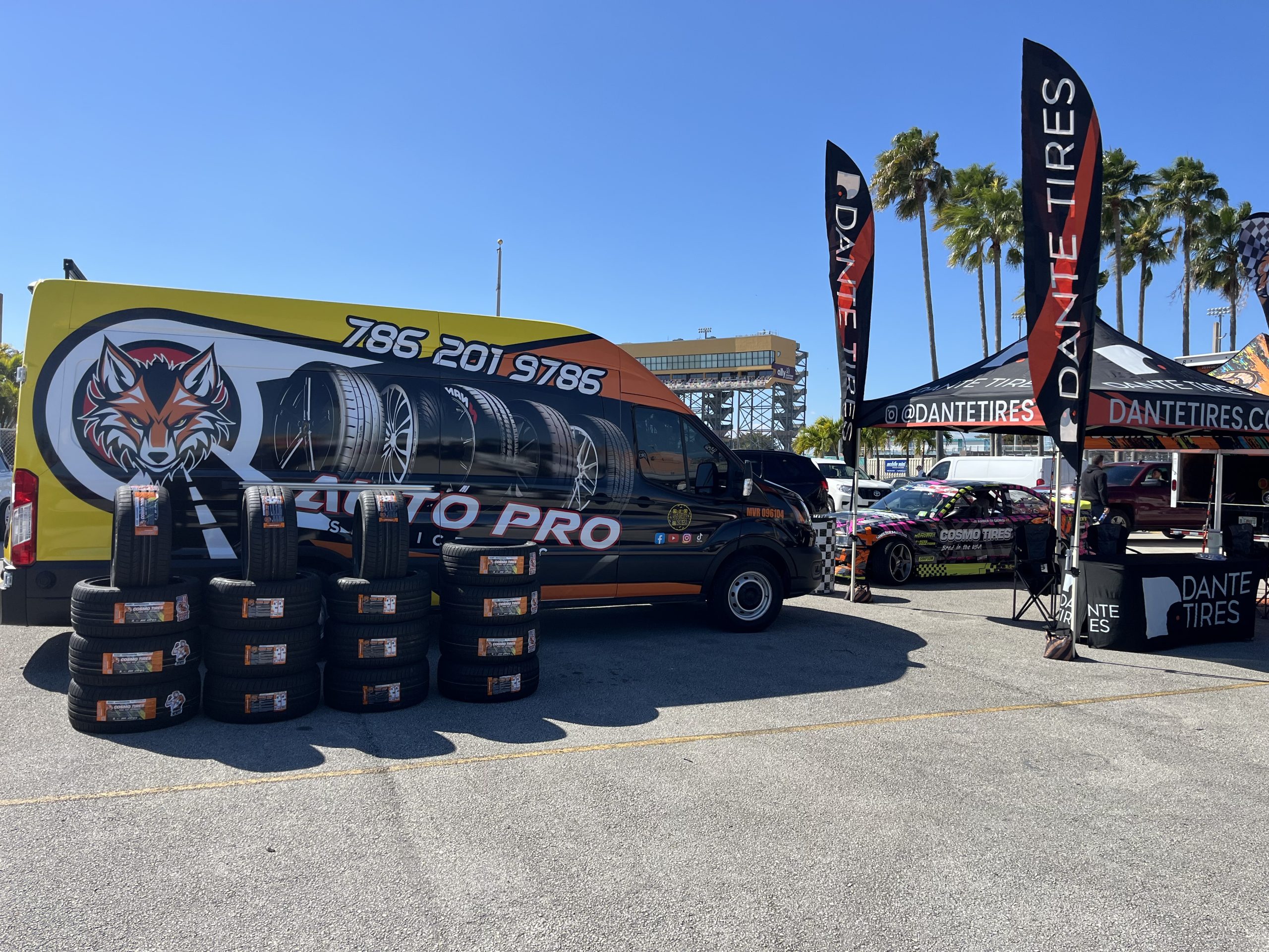Mobile tire service and emergency tire service in action